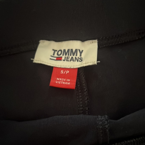 Tommy Hilfiger Bike Shorts - Picture 3 of 4